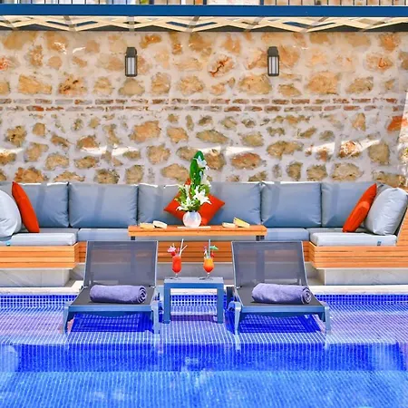 Вилла Sleeps 6 Pool Air Con Wifi Калкан