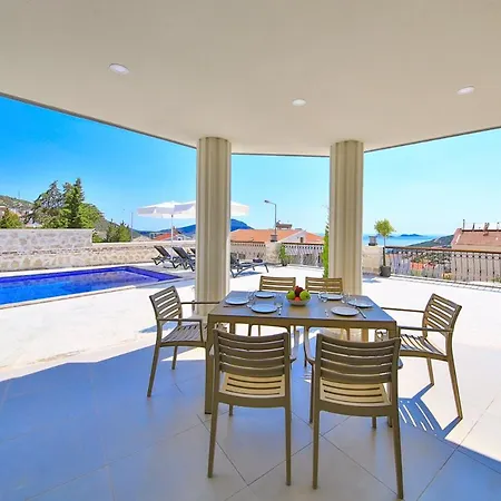 Вилла Sleeps 6 Pool Air Con Wifi *