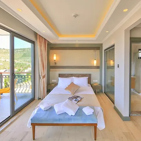 Sleeps 6 Pool Air Con Wifi Калкан